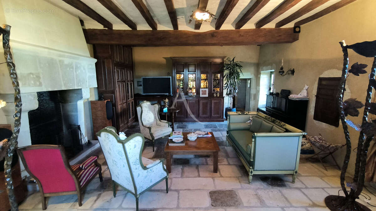 Maison à ARGENTON-L'EGLISE