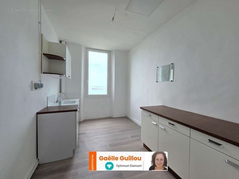 St pol de Léon - Appartement 4 pièces - 58m²- Vue mer - Place de parking + cave - photo 4
