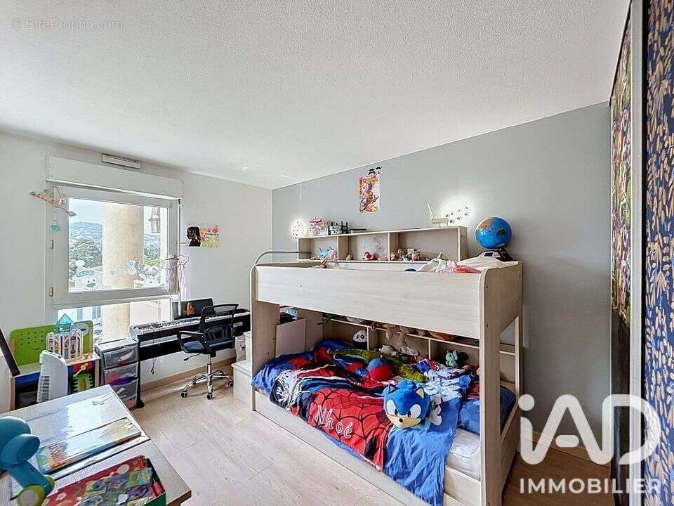 Appartement 72 m² à Antibes  - photo 6