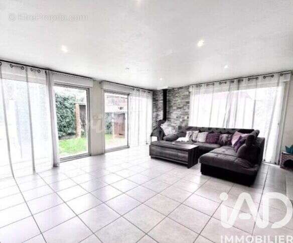 Photo 2 - Maison à VILLELONGUE-DELS-MONTS