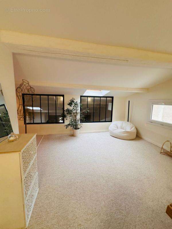 Maison  plus appartement de 186.42 m2 - photo 7