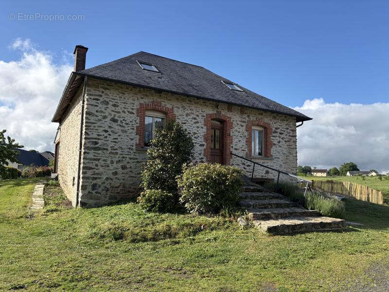 Maison à LUBERSAC