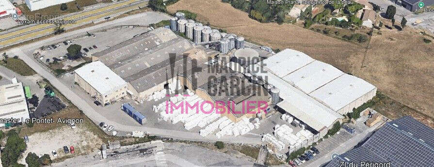 Commerce 7075 m² à Le Pontet  - photo 3