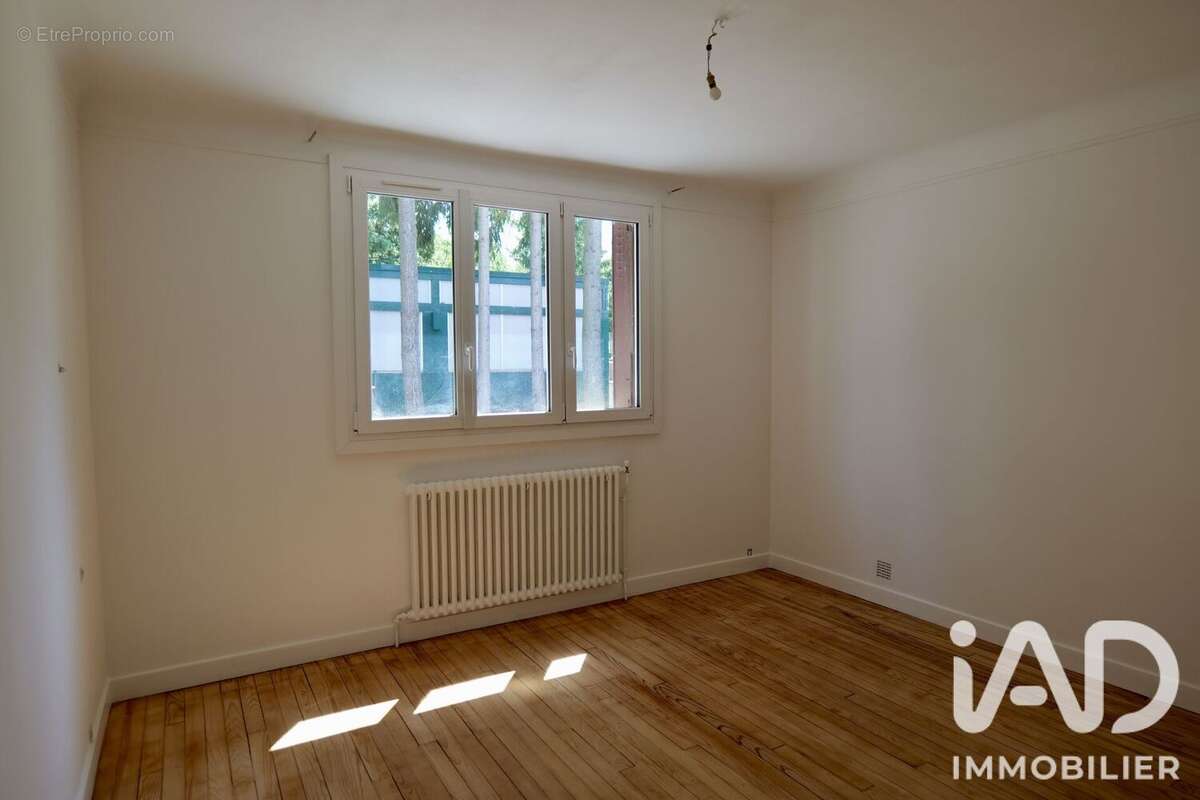 Maison 197 m² à Neuville-Sur-Oise  - photo 6