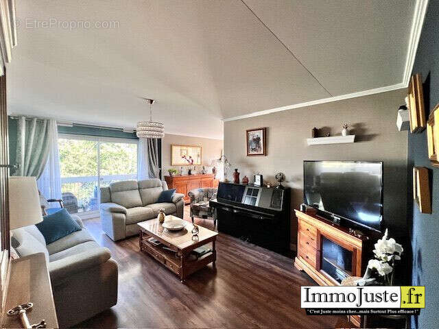 Appartement à ELANCOURT