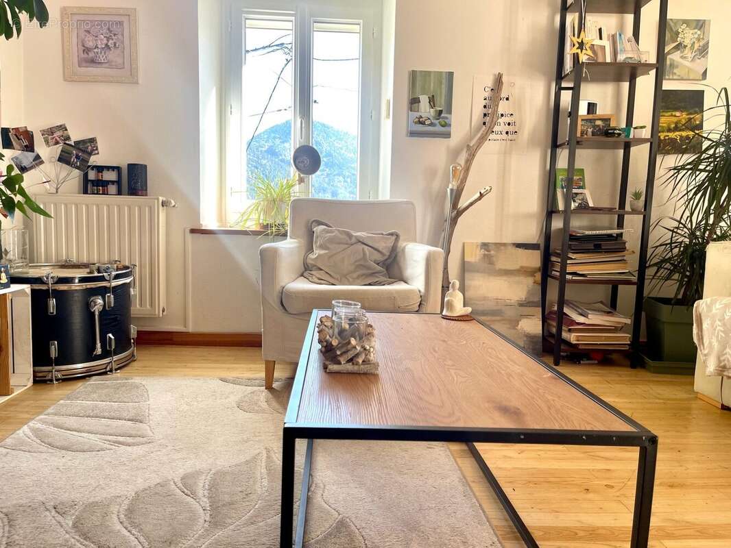 Appartement à SAINT-PIERRE-DE-CHARTREUSE