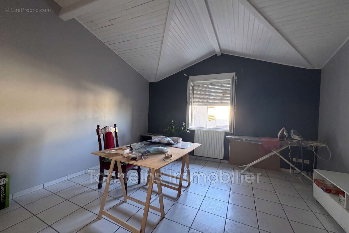 Maison 327 m² à Tonneins  - photo 5
