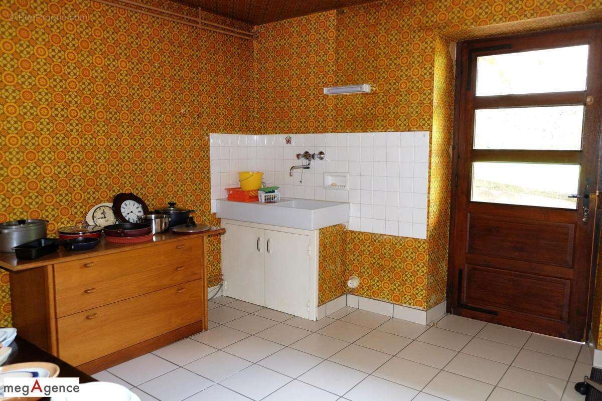 Maison à NAVES
