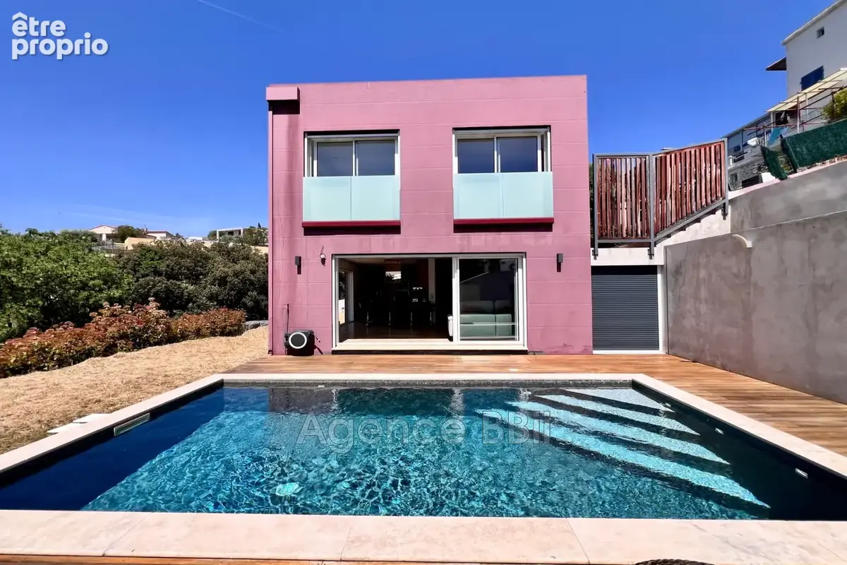 Maison 5 pièces 138 m² à vendre à Nice (06100) - photo 2