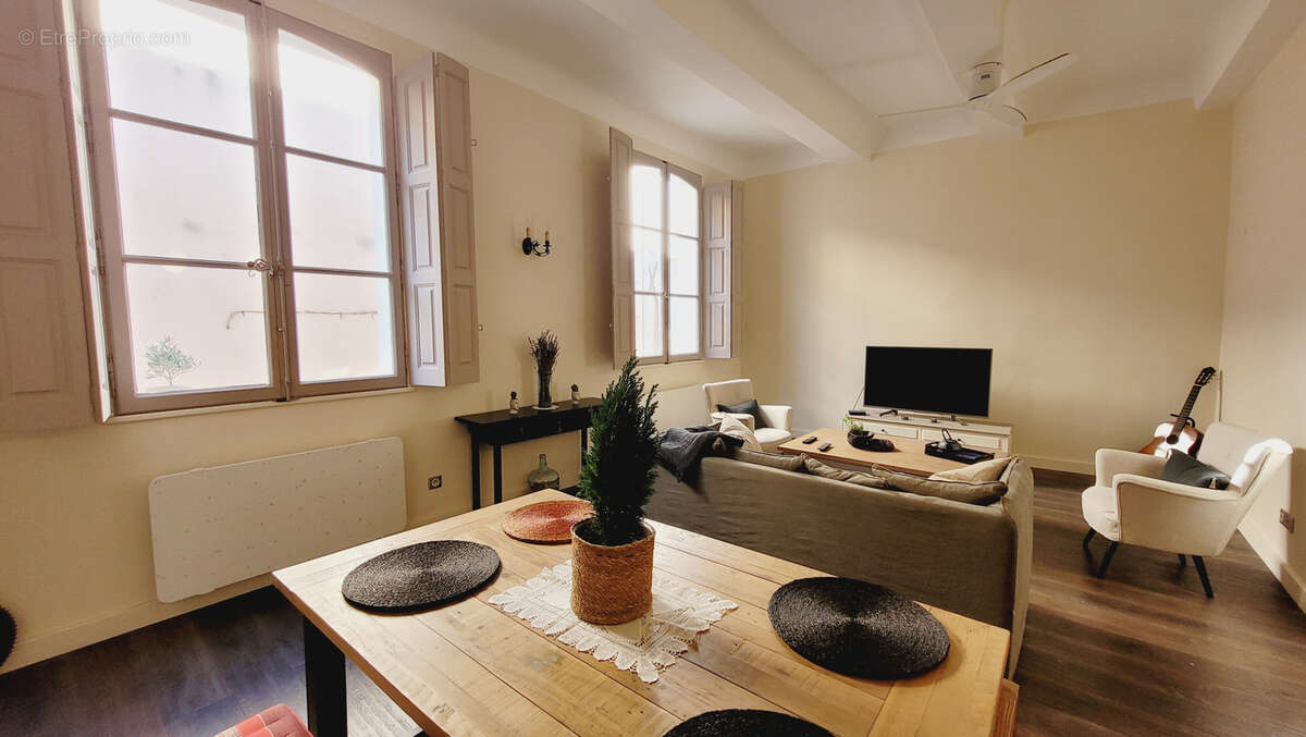 Vente appartement de type 2 Aix en Provence, centre ville. - photo 2