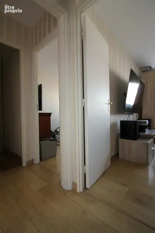 Appartement avec ASCENCEUR à vendre avec 3 CHAMBRES et 5 pièces LA ROCHE SUR YON (85) - photo 27