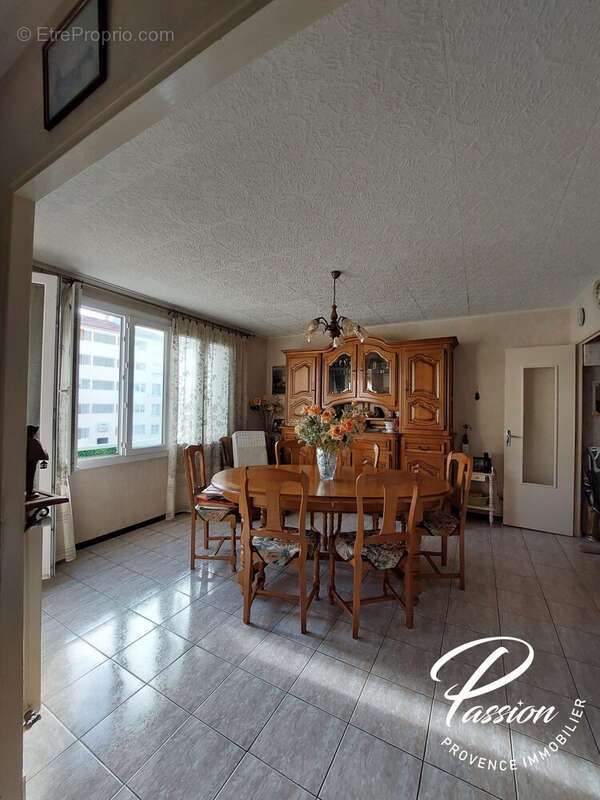 Appartement à SALON-DE-PROVENCE