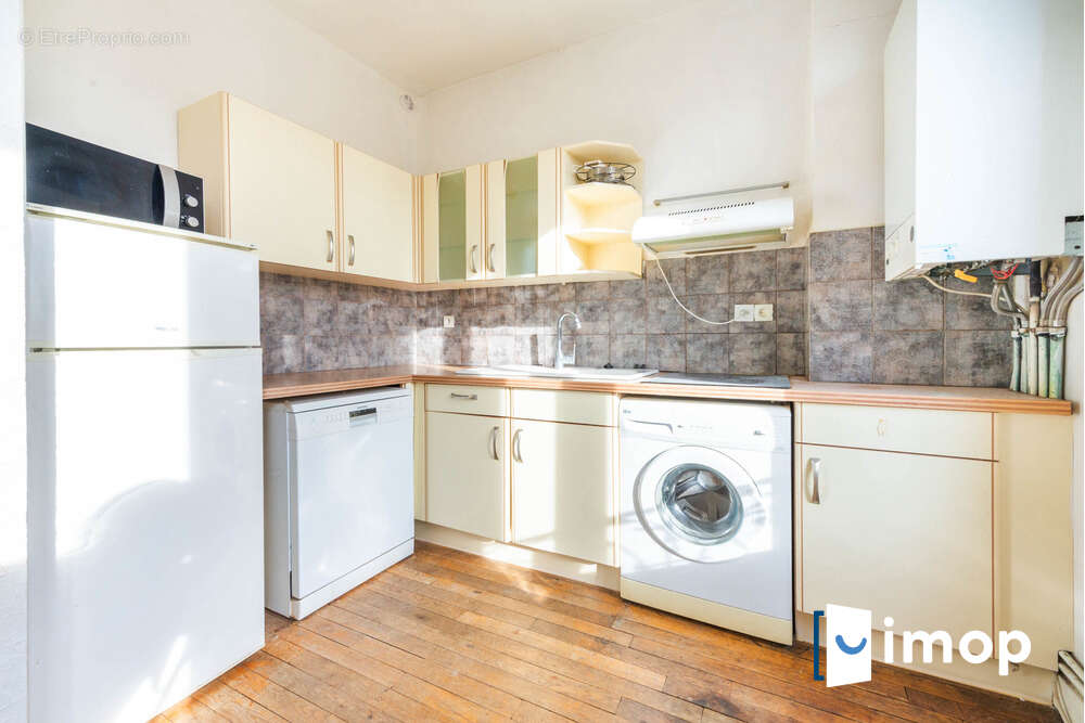 Appartement à SARTROUVILLE