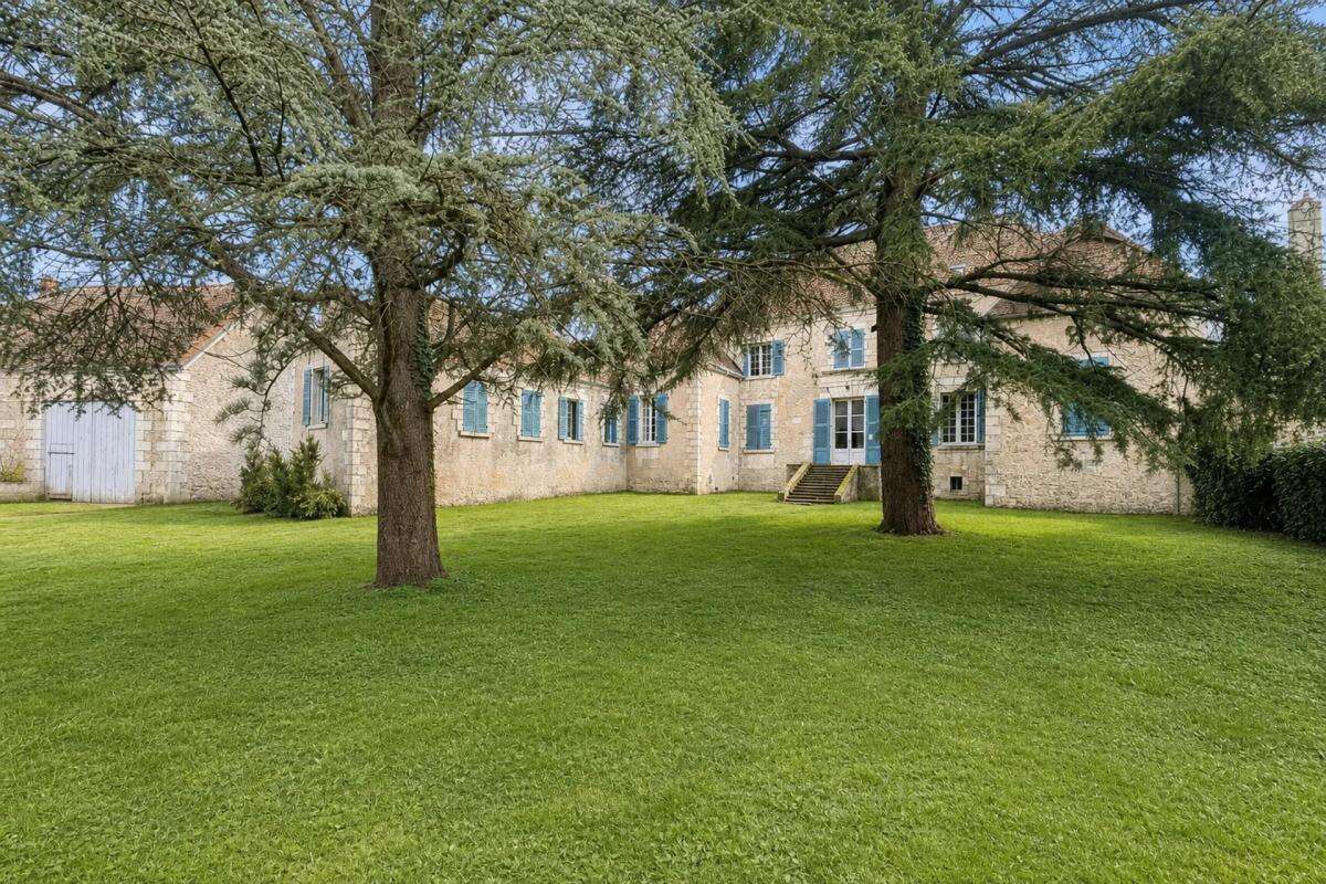 Maison à CHATILLON-SUR-INDRE