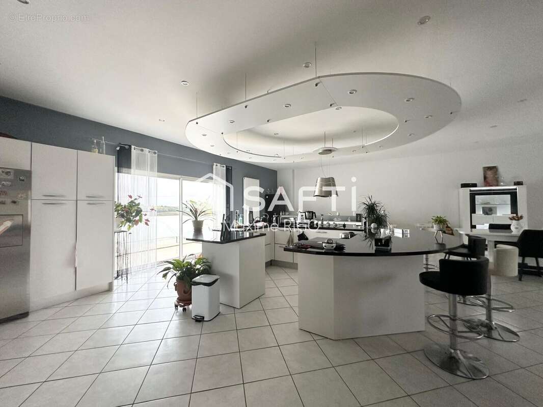 Maison 285 m² à Mauvezin-Sur-Gupie  - photo 6
