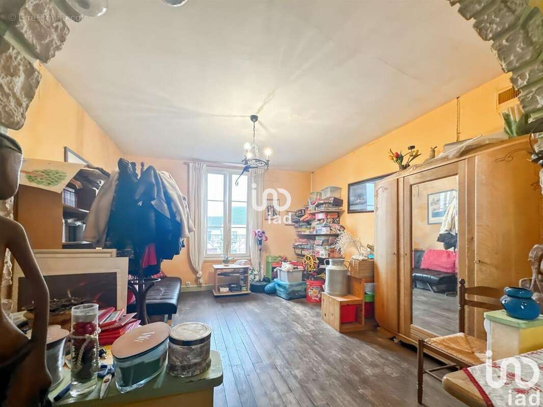 Photo 9 - Commerce à VALLERY