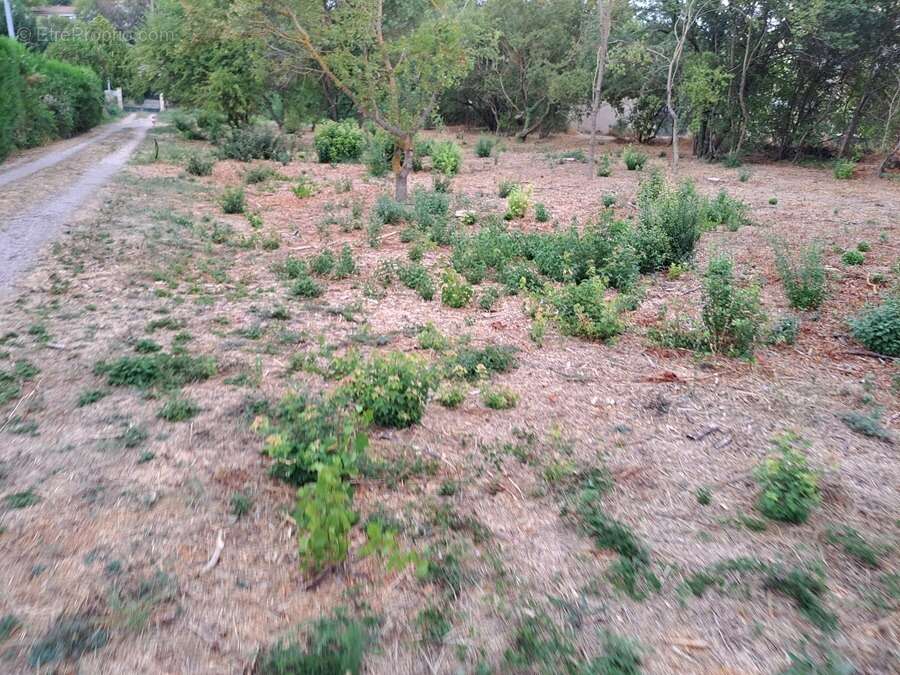 Terrain à FUVEAU