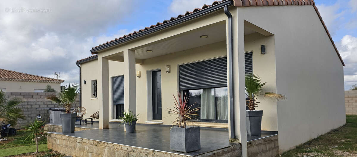 Maison à SAINT-GILLES