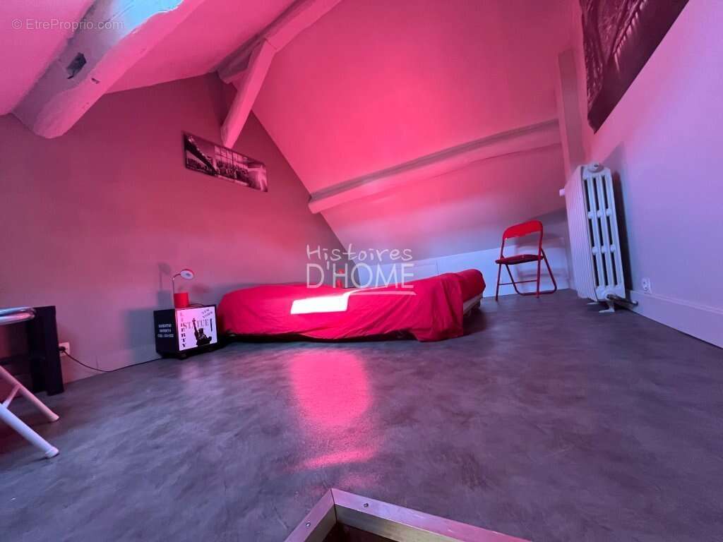 Maison à JOUY-LE-CHATEL