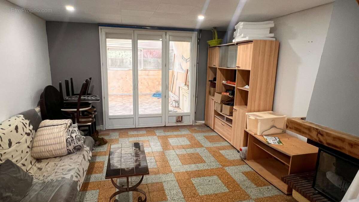 Maison à MONTREUIL-AUX-LIONS