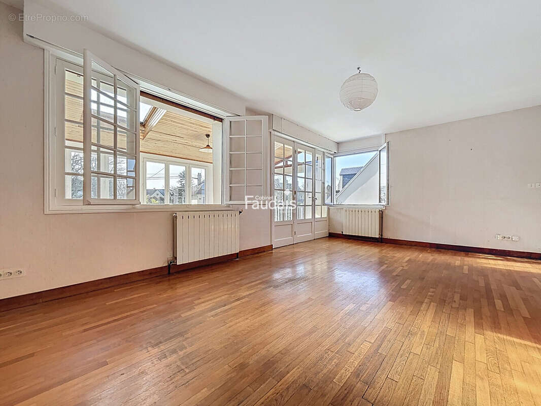 Maison 120 m² à Gouville-Sur-Mer  - photo 3