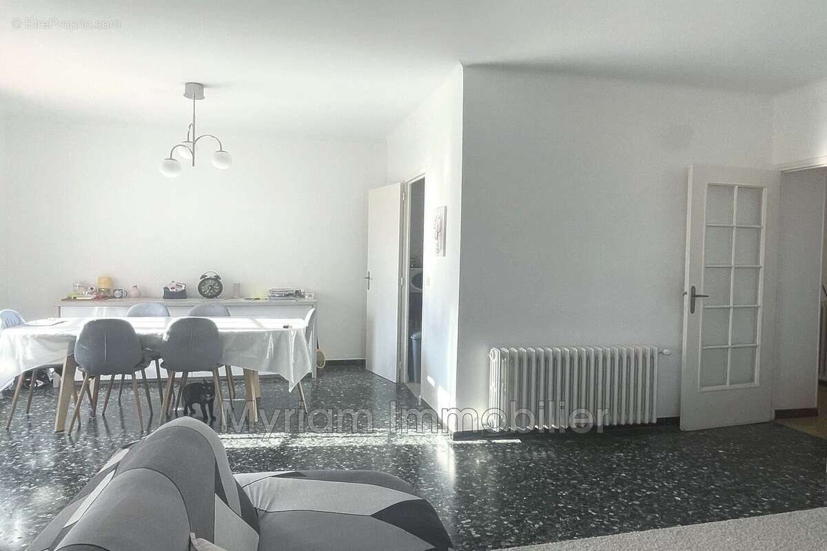Maison à PEYMEINADE