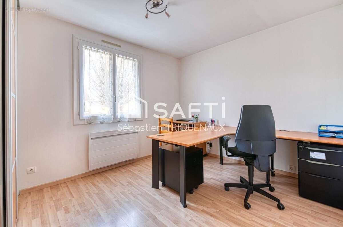 Photo 7 - Maison à MONTREUIL-JUIGNE