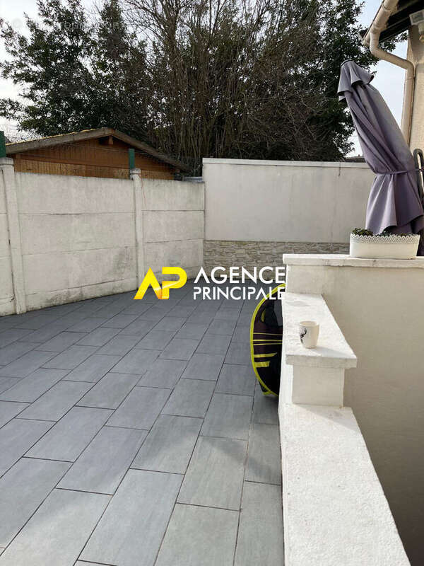 Maison à SARTROUVILLE