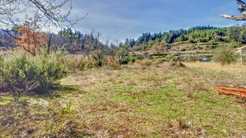 Terrain à COLOMBIERES-SUR-ORB