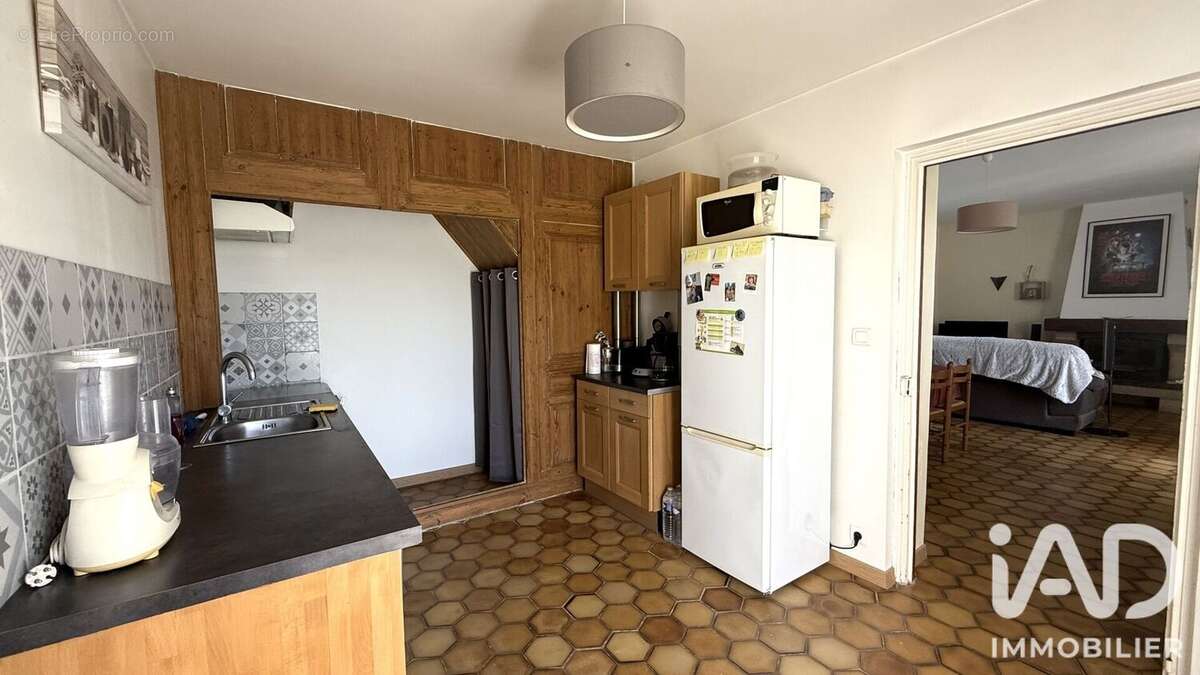 Photo 6
