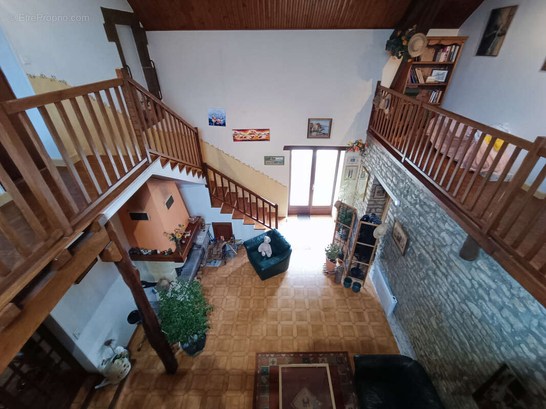 Maison à COUY