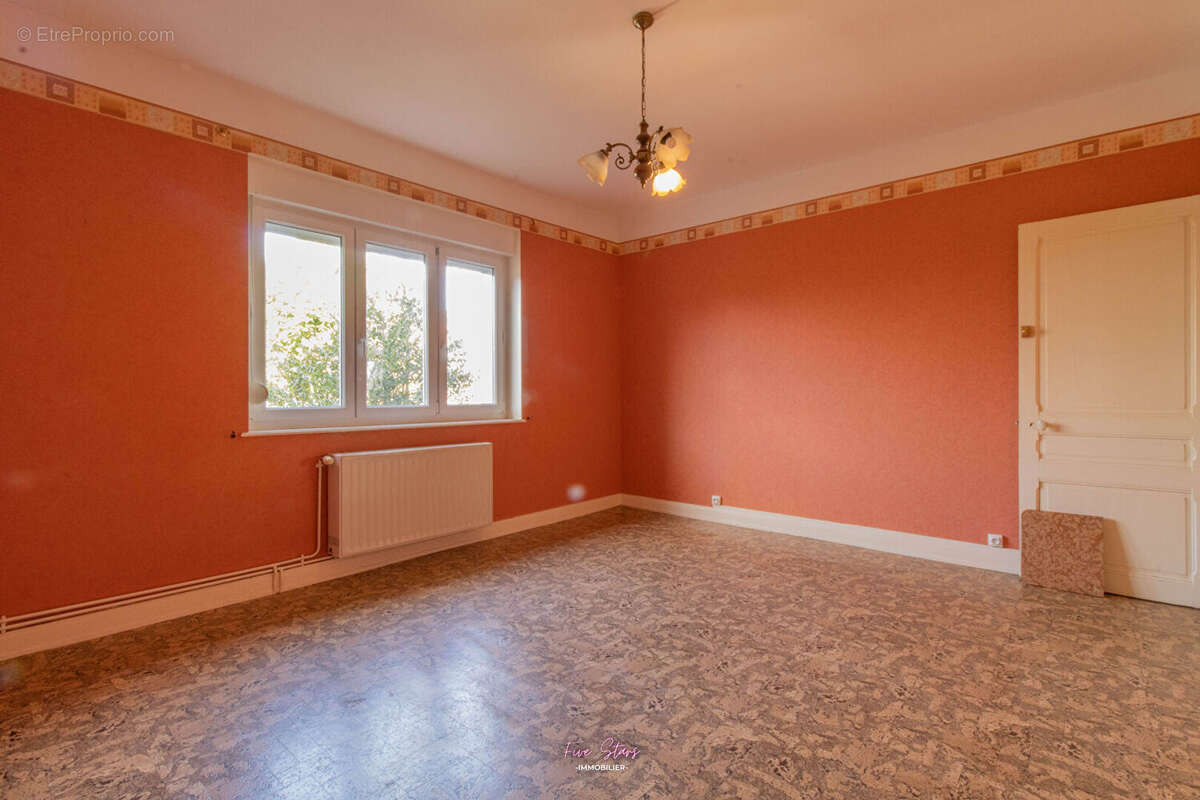 Maison à LANDRES