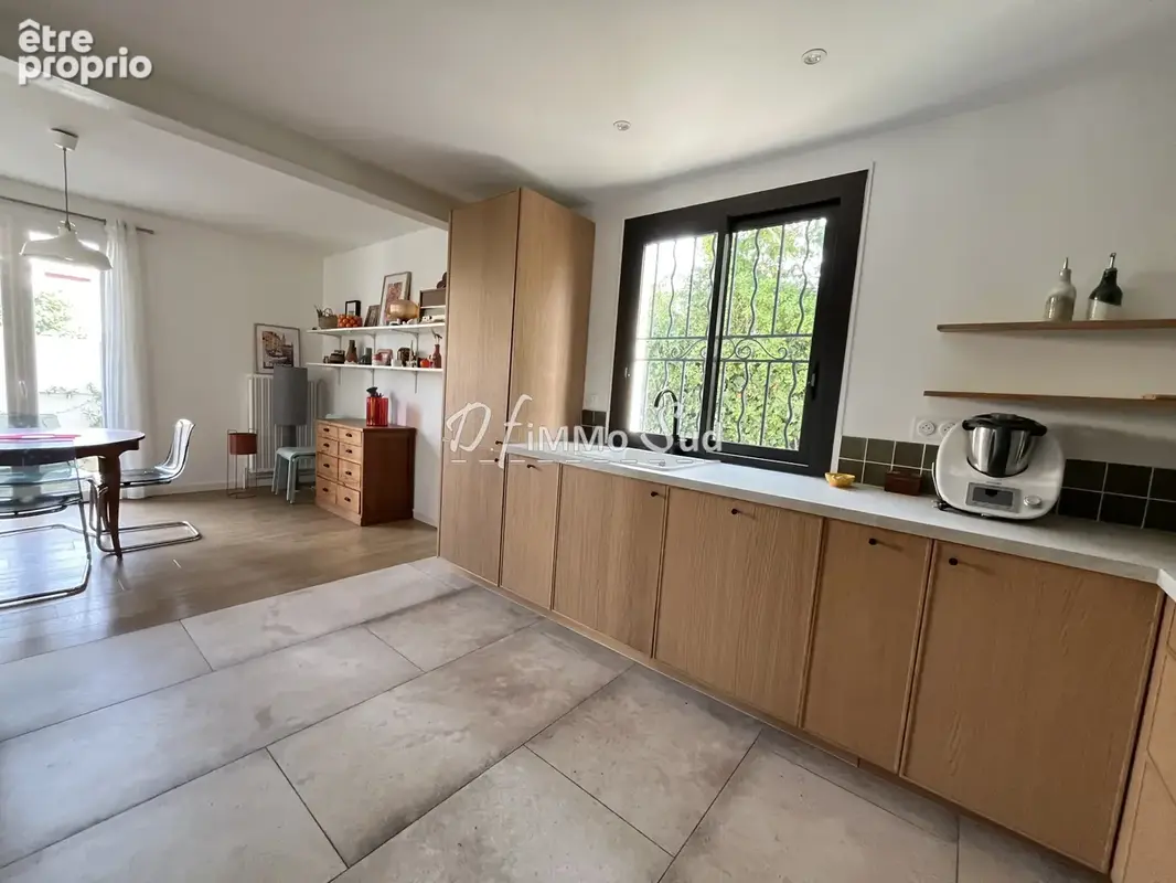 Maison t5, 3 faces avec garage, terrasses et exterieur - photo 9
