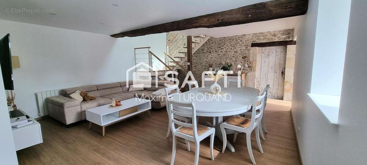 Photo 3 - Maison à LE BUSSEAU