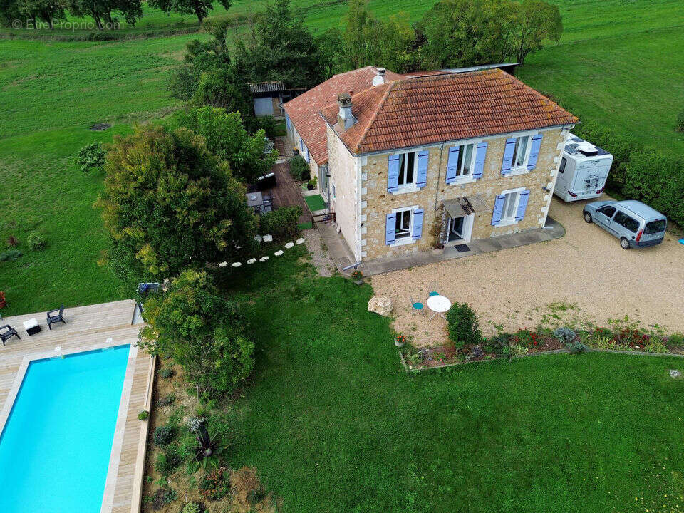#ferme #gers #luxe #piscine #maison  - Maison à GONDRIN