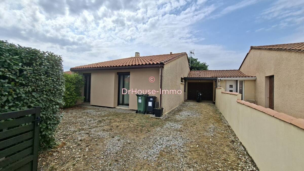 Maison 81 m² à Ambares-Et-Lagrave  - photo 1