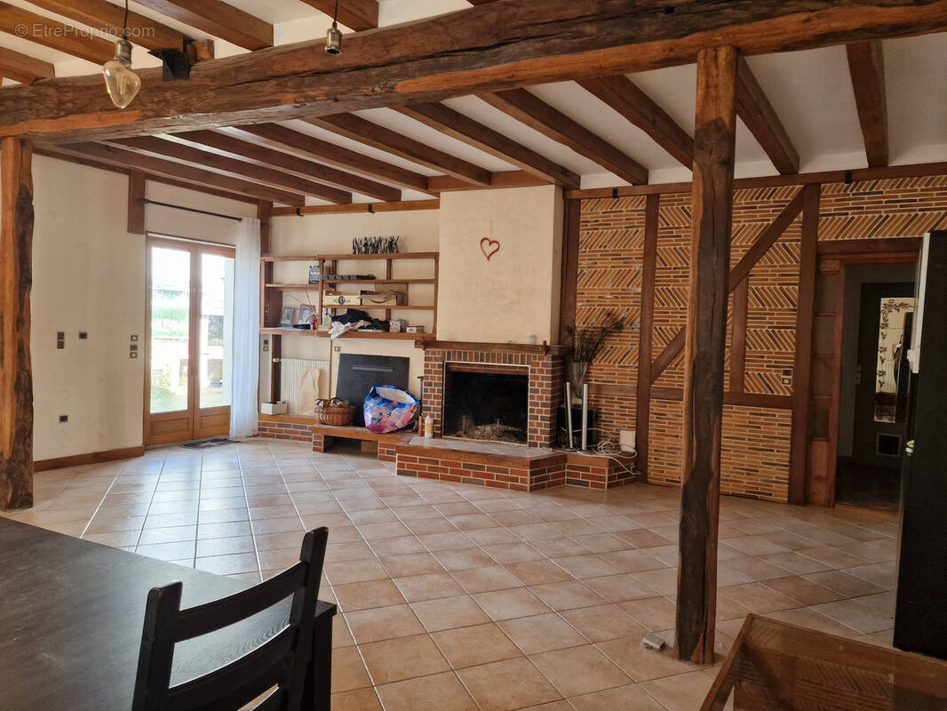 Maison à CHAMBEUGLE