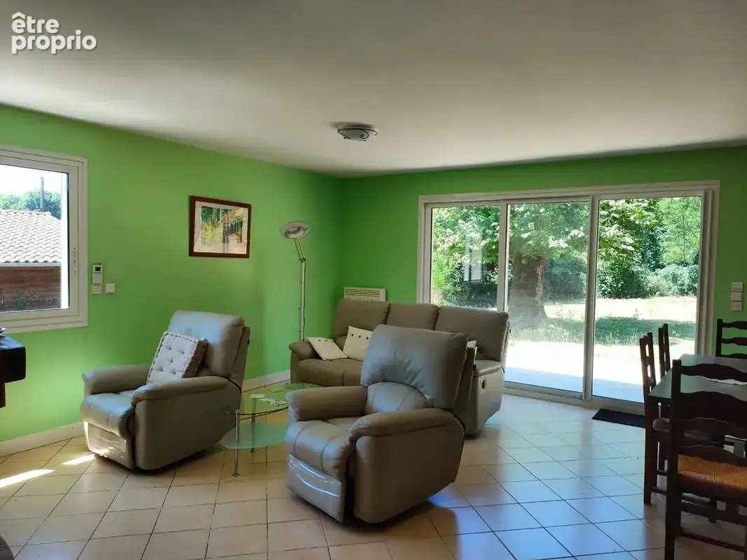 Appartement 6 pièces 121 m² à vendre à Vayres (87600) - photo 2