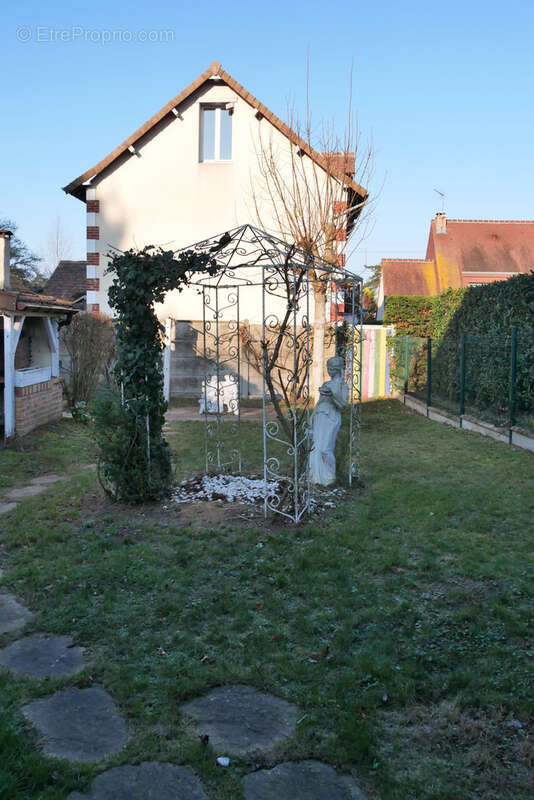 Maison à MERVILLE-FRANCEVILLE-PLAGE