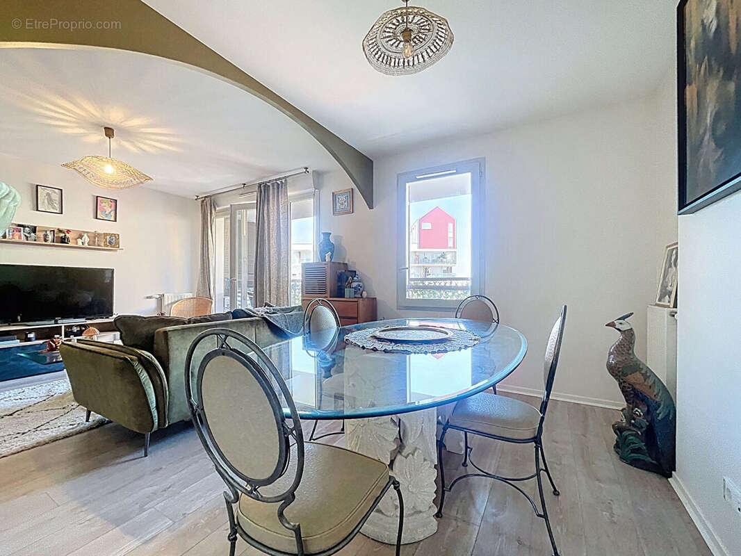 Appartement à LIMEIL-BREVANNES