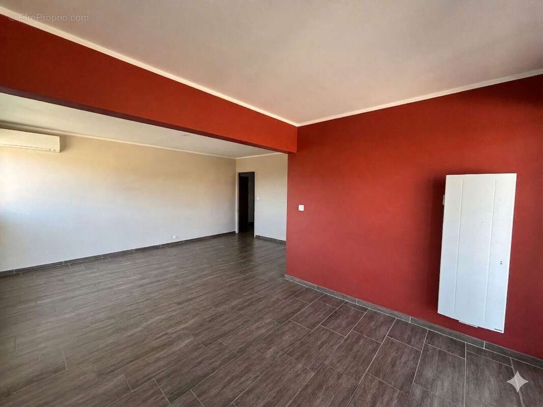 Appartement 92 m² à Privas  - photo 3
