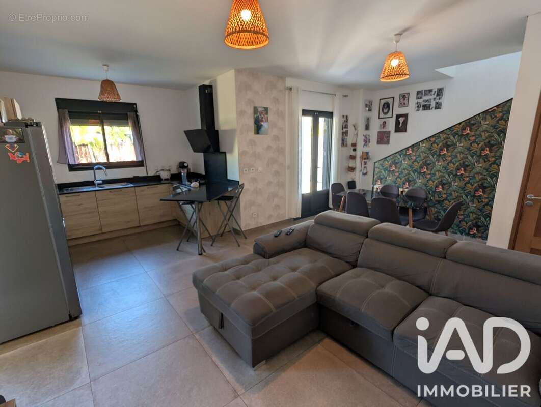 Photo 2 - Maison à SAINTE-SUZANNE
