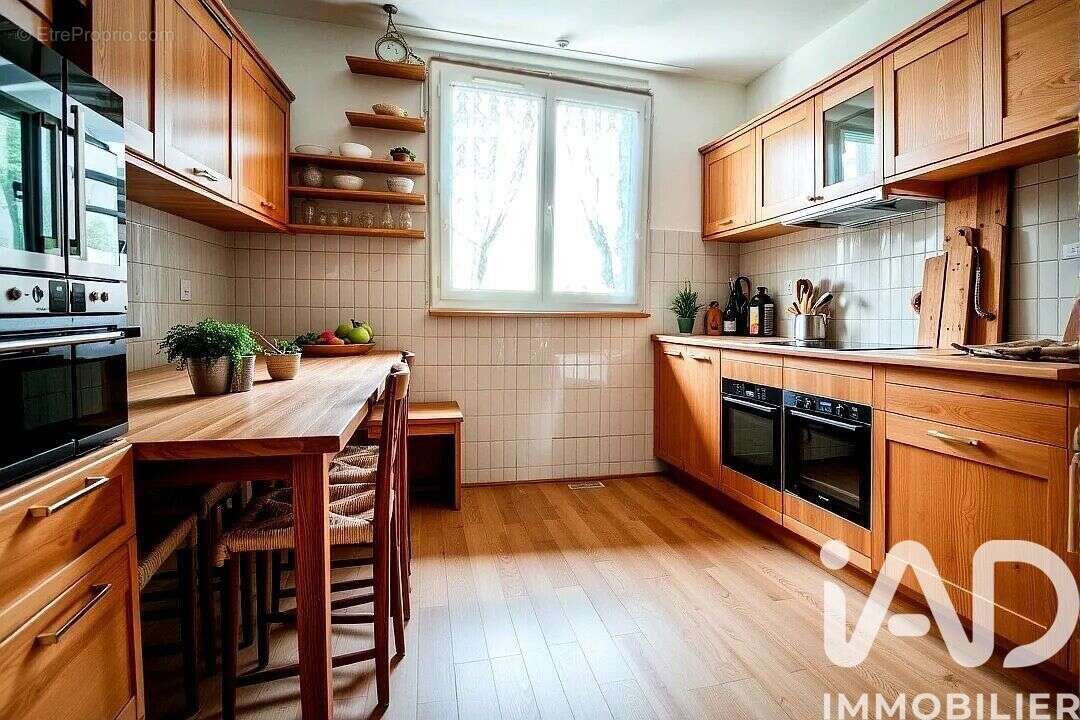 Photo 8 - Appartement à VAULX-EN-VELIN