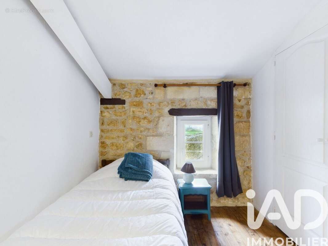 Maison 291 m² à Saint-Palais-De-Phiolin  - photo 6
