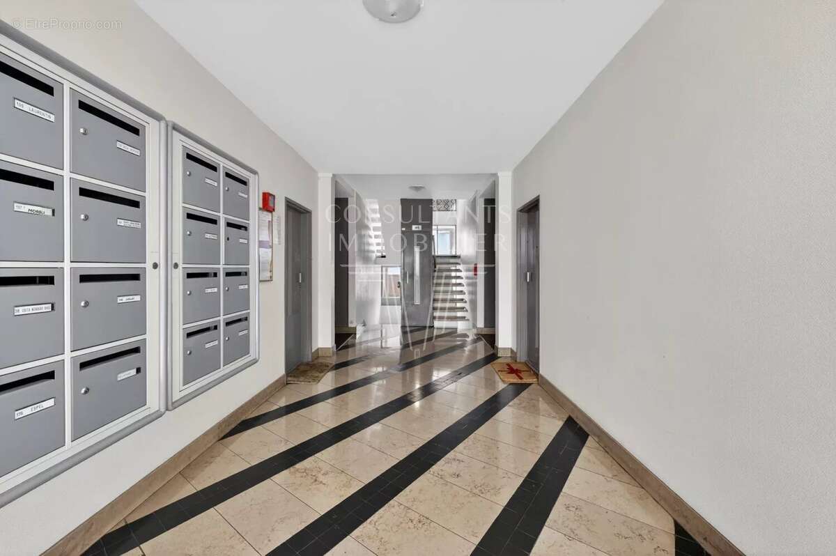 Appartement à PARIS-15E