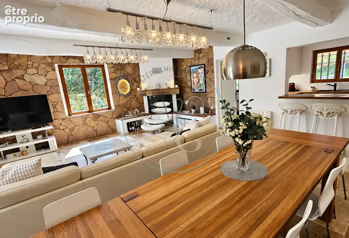 COGOLIN - Villa 188 m² à Cogolin - Deux logements indépendants avec piscines privatives - photo 6