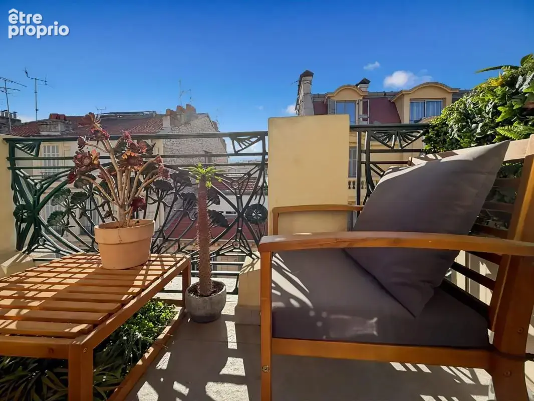 NICE Carré d'Or 3P 57m² dernier étage balcon cave - photo 13