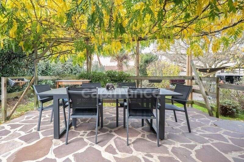 Maison à LES CLAYES-SOUS-BOIS