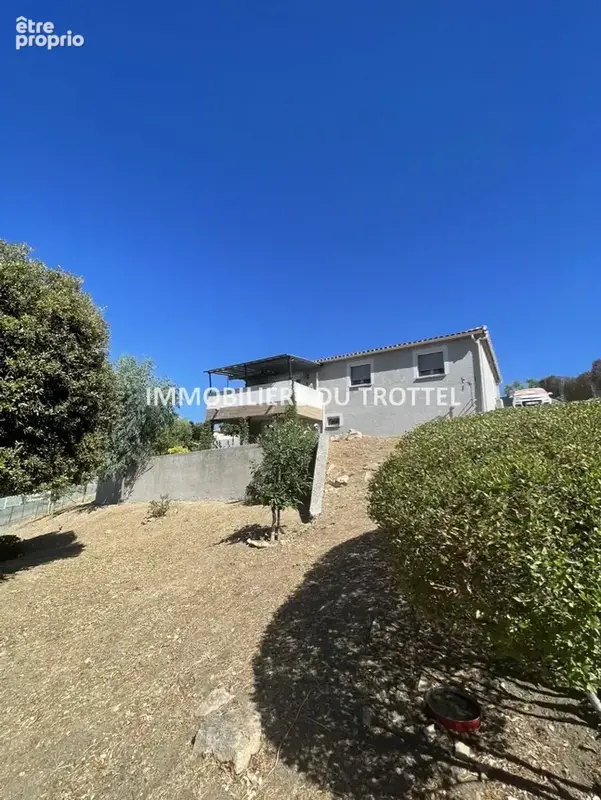 En exclusivite - à peri, en peripherie d'ajaccio,  - villa de plain-pied - photo 2