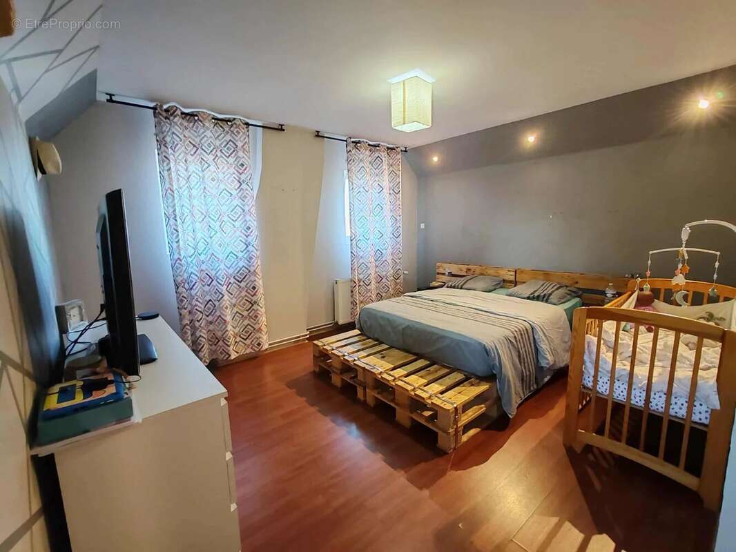 Maison à SERANVILLERS-FORENVILLE